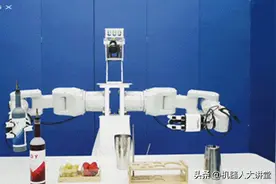 手也太巧了！腾讯首次展示自研灵巧手与机械臂，像人一样灵活操作图片