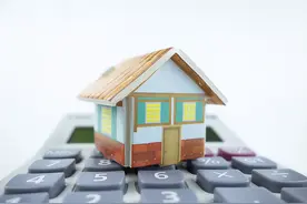 “提前还贷潮”来了！有人还完90万留下1块钱月供抵个税！图片