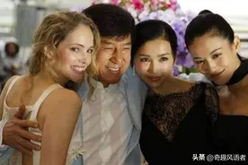 成龙与众多女星的情感秘事，有人为他放弃事业，有人对他不屑一顾图片