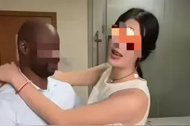 黑人外教又现性骚扰事件，女校长说是文化差异？图片