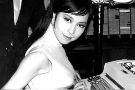 亚洲艳星狄娜：一脱成名逢戏必火，后成中国卫星导航之母图片