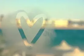 男人有没有被“绿”，观察女人的三种行为，基本上一目了然图片