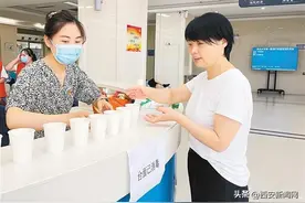专家：喝奶茶让人快乐有依据 多喝却对身体无益图片