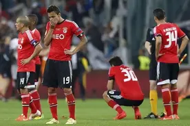 本菲卡打破魔咒，第12次终于登顶，曾连续11次欧战决赛失利图片