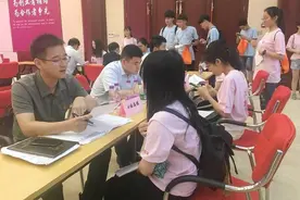 “铁路局”公开扩招，不用笔试直接面试，专科生有意向也可报名图片