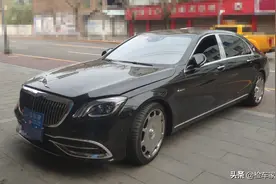 160万买来的精品奔驰迈巴赫，卖的时候成了事故车？车主很火大图片