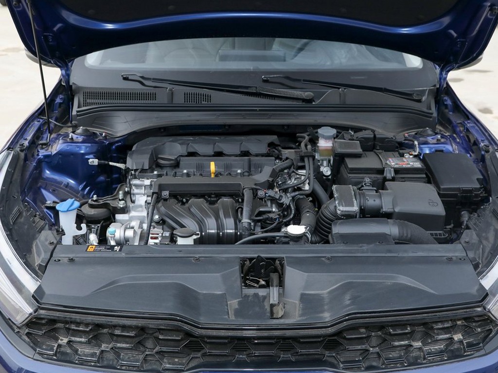 起亚K3 2023款中期改款_起亚K3 1.5L CVT尊贵版评测_起亚k3低配座椅问题