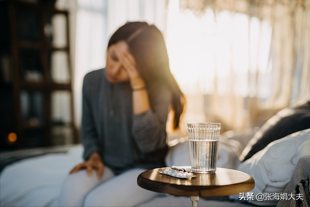小腹持续胀痛 姨妈却没有来是怎么回事？