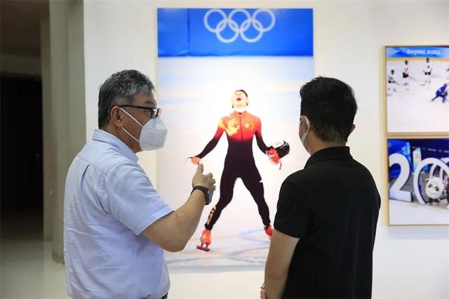 镌刻北京冬奥精神 闪耀奥林匹克之光 | 中国冰雪运动摄影大展“一起向未来”