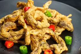 干炸香菇条怎么做好吃？大厨教你一招，香酥可口，久脆不回软！图片