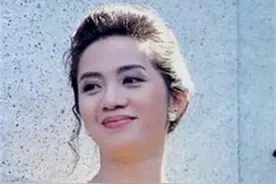 梅艳芳的吸血母亲，默许拍卖女儿遗物，曾说：每月七万就是吃猪食图片