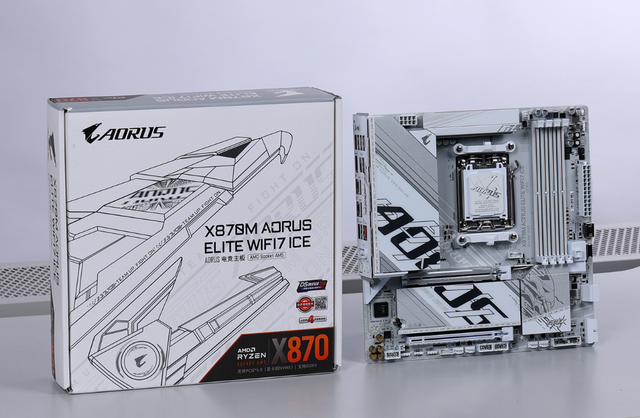 11月全白主流装机配置：9700X+X870M冰雕+5080HOF海景房主机