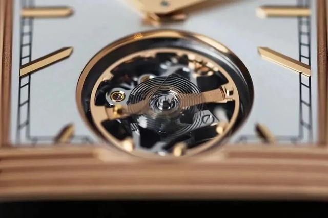 ���ҷ�ת��һ�ٷ���