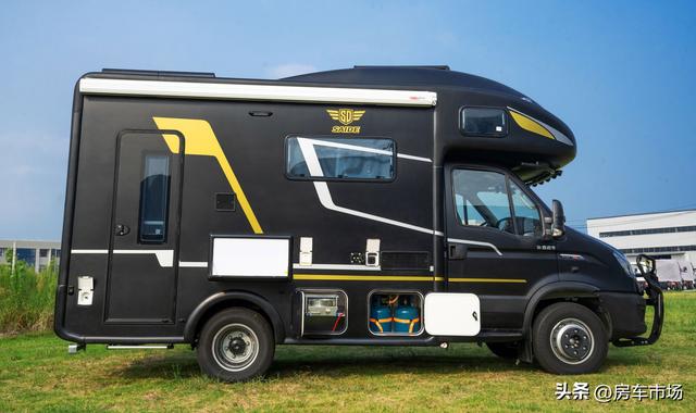 个性定制版拓展房车,6.5t底盘全黑防爆漆,赛德出品50.8w起售