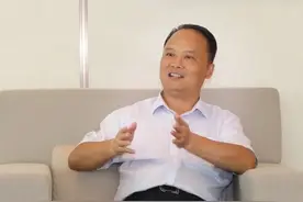 四川新任首富：靠独创养鱼术发家，今身价千亿，带动百万渔民致富图片