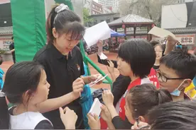 体育训练一大队开展“小篮球 大梦想”进校园活动图片