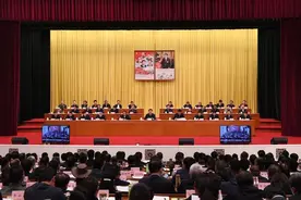 清退所有超60岁农民工？中央一号文件：多个方面保证农民权益图片