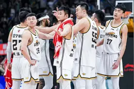 辽宁男篮4-0横扫浙江成功卫冕 夺得队史第三座CBA总冠军图片