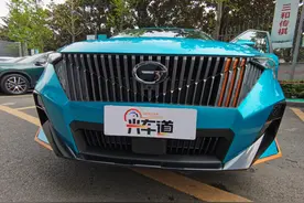 广汽传祺又一影GS3影速10万级新生“黑马”油耗低空间大还带声浪图片