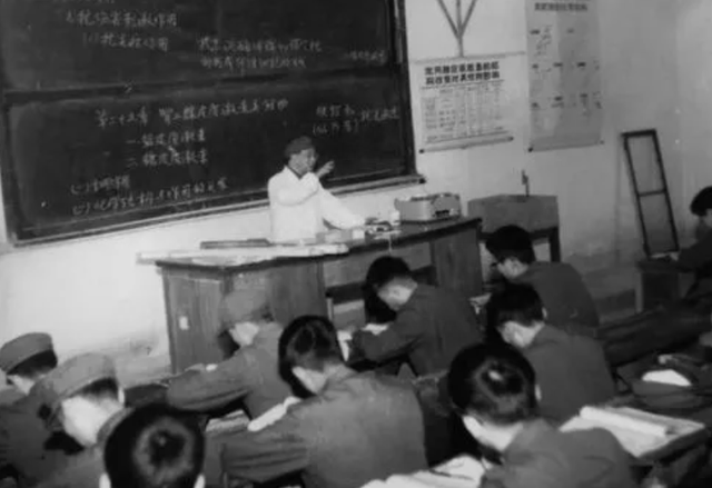 武汉设计院院长冷鸿升的荒唐人生：在美国拾荒7年后，惨死地下室