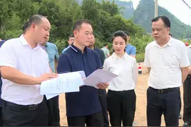 市领导来我县调研桂钟高速公路（阳朔段）项目建设工作图片