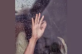 无法用言语表达的心情文案图片