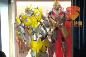“大黄蜂”和“猴哥”当嘉宾，没想到出了意外，网友：“猴哥”有点蒙 #大黄蜂 #猴哥 #既心疼又好笑图片