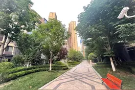 曲江万科翡翠国际，178平洋房，670万可按揭，业主二次装修图片