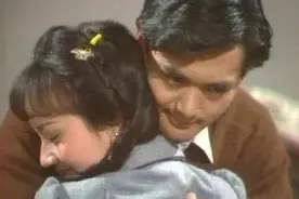 情侣之间拥抱的“5种姿势”图片