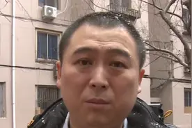 2019年，沈阳男子卖自家房救重病父亲，邻居不同意：房是我的户口图片