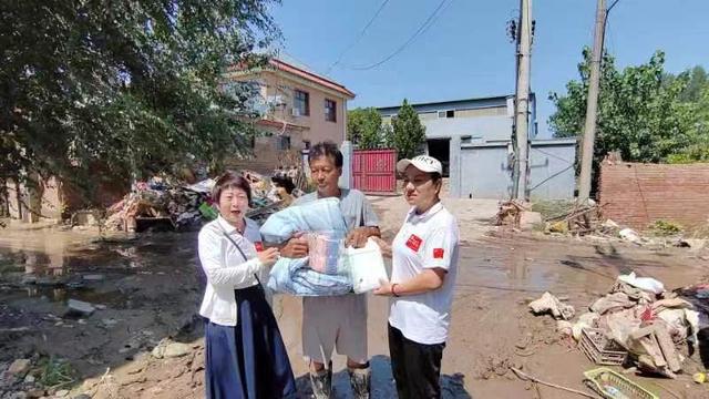 心手相印为涿州受灾群众送上燕赵儿女的关爱