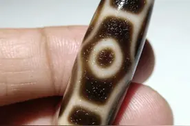 文玩天珠如何辨别真假？这几件事儿一定要清楚图片