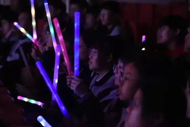 Ϋ´̨ѧУ̬ѧУƷʽ֮ḻʵĳл