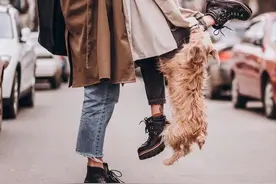 看一个人，先看他的鞋图片