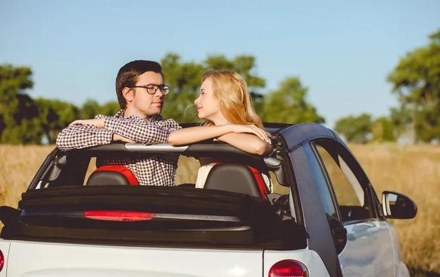 恋爱攻略：情侣之间，这样做，感情升温快