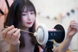 游走在灰色地带的“哄睡师”：包月28888分等级，从业者有研究生图片
