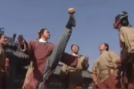 高俅的球技放到现在是什么水平？放到现在能踢进世界杯吗？图片
