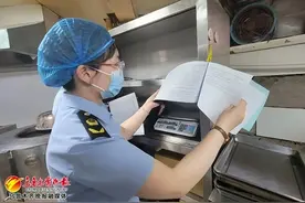 食品安全走进乌鲁木齐网红餐厅夜市图片