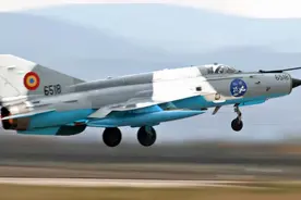 乌克兰邻国空军出动了！战机跨越黑海，却双双坠海，曾入侵敖德萨图片