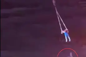 女演员高空表演时坠亡家中还有孩子表演危险系数高淡季一场二千元图片