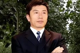 万里大坑人？陈相贵一心想要做首富，靠善良的外表竟骗到12.79亿图片