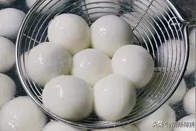 煮汤圆：用冷水还是热水？很多人第一步就错了，难怪汤圆总是露馅图片