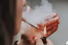 新加坡：将研究“无烟世代”政策，终身禁止年轻人买烟！图片