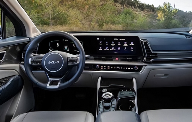 起亚开始发力了？全新KX5曝光，造型霸气，比CR-V更大，或16万起