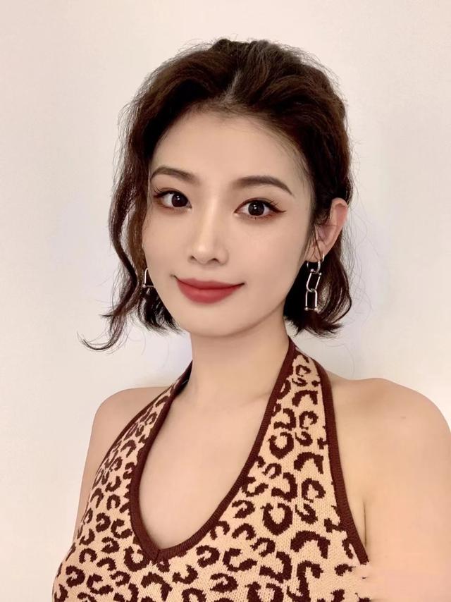 打完耳洞需要注意什么？几天后才能摘下原来的耳钉，看完就懂了