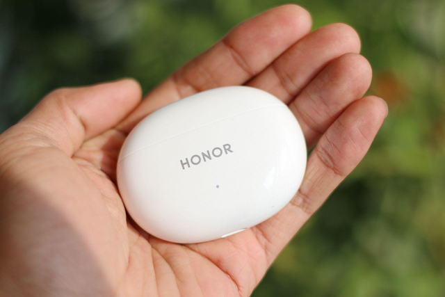 96%���Ϻ�����������ͬ��λ�Լ۱�ңң���ȣ�����ѡ�񲻻��