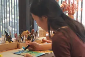 周末就来浮革工作室亲手绘制一个本子吧图片
