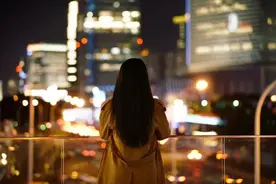 女生一个人住发生过什么恐怖的事情？这份独居女性安全手册请收藏图片