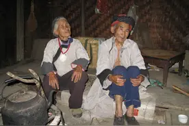 一位活着的云南怒族大祭司图片