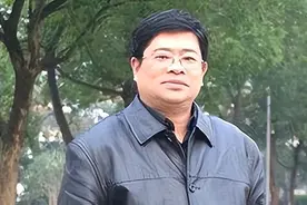 潜伏台湾军情局的现代余则成，揪出两名军内高官，靠交换荣归故里图片